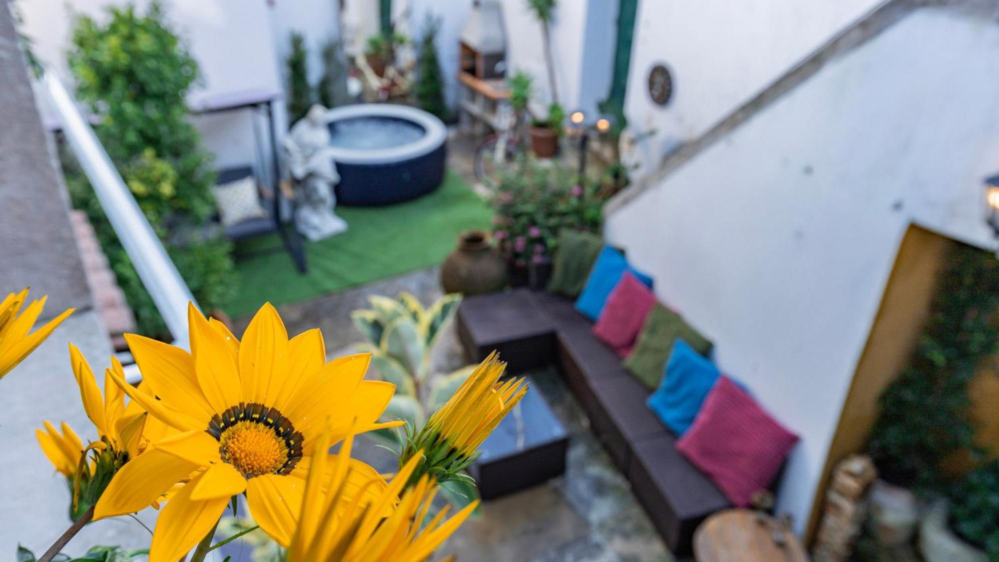Sintra Wow - Unique Double Smart Room In 17Th Century Palace! Hot Tub, Snooker, Bbq, Ps5, Sauna, Gym Ngoại thất bức ảnh